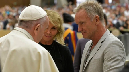 Sting: u00a1El Papa Francisco es una verdadera estrella de rock!