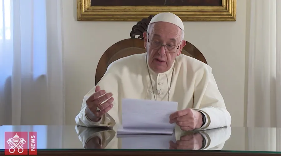 Papa Francisco alienta a jóvenes a ser misioneros de la dignidad humana contra la trata
