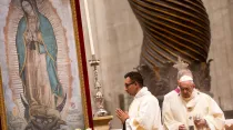El Papa Francisco celebra la Misa por la Virgen de Guadalupe - Foto: Daniel Ibáñez (ACI Prensa)