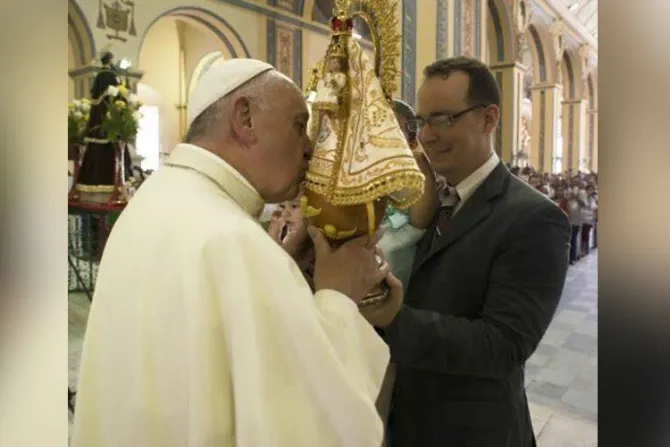 Imagen de Virgen de la Caridad entregada por el Papa llegará a Ermita en Miami