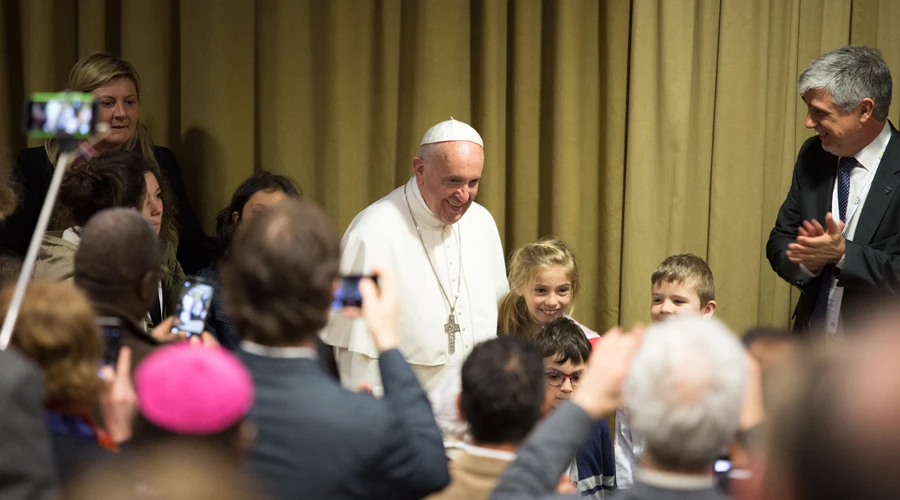 El Papa durante su encuentro con la Acción Católica. Foto: Daniel Ibáñez / ACI Prensa?w=200&h=150