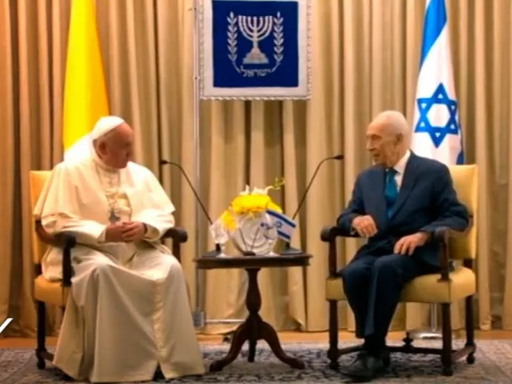El Papa Francisco y Shimon Peres / Foto: Captura Youtube (CTV)?w=200&h=150