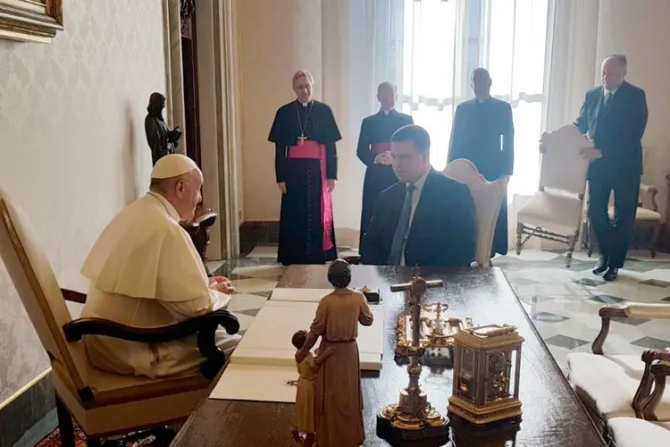 El Papa Francisco y el Presidente de Estonia se reúnen para hablar de migración