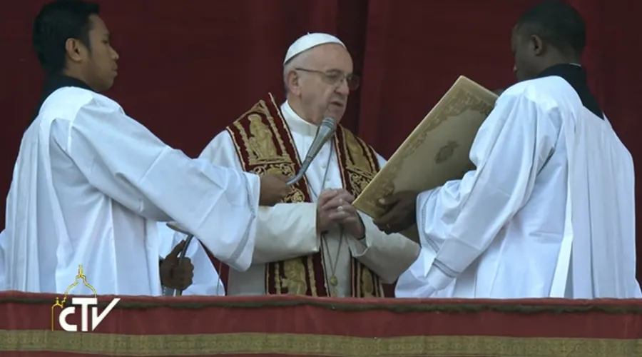 El Papa durante el mensaje de Navidad y la Bendición. Foto: Captura Youtube