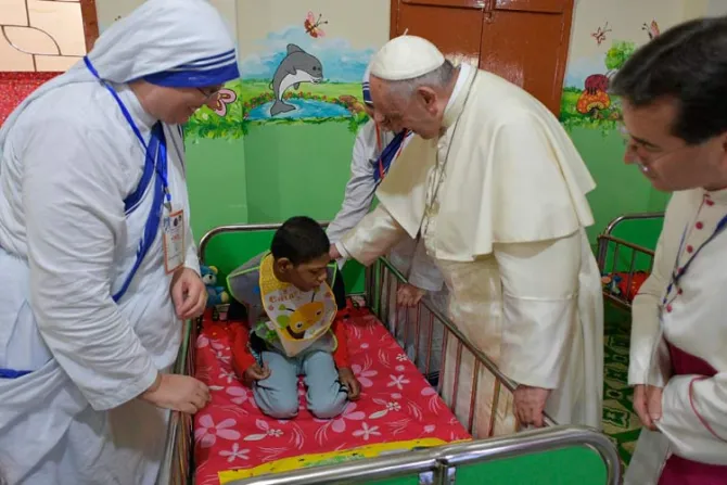 El Papa advierte a los hospitales católicos del peligro de convertirse en meros negocios 