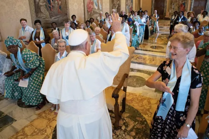 ¡Sean luz para el mundo!, pide el Papa Francisco a un grupo de viudas