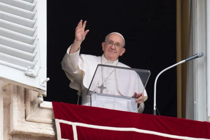 El Papa Francisco asegura que “Dios nos sostiene en las dificultades”