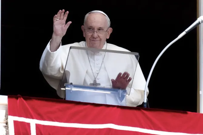 Papa Francisco: Dios no se queda “tranquilo” si nos alejamos de Él