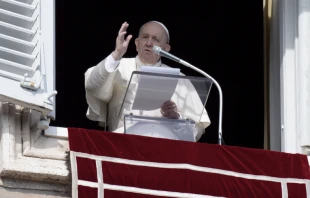 El Papa Francisco en el rezo del u00c1ngelus. Foto: Vatican Media 