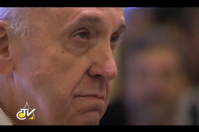 VIDEO: El Papa Francisco reza conmovido ante la Virgen de Aparecida