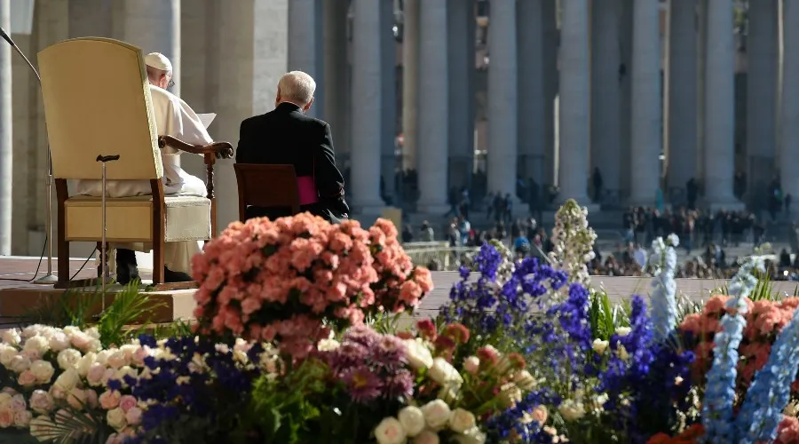 El Papa Francisco en la Audiencia General. Crédito: Vatican Media?w=200&h=150