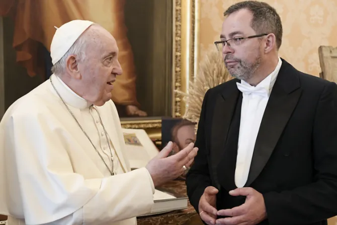 El Papa recibe en el Vaticano al nuevo embajador de Ucrania ante la Santa Sede