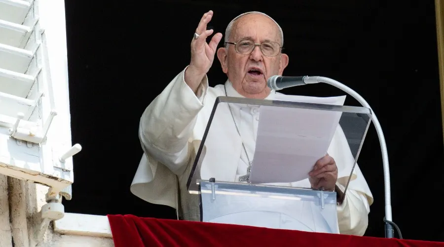 El Papa Francisco invita a rezar por los afectados del ciclón en Myanmar y Bangladesh