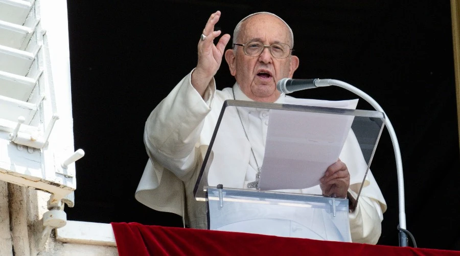 El Papa Francisco en el Regina Caeli de este 28 de mayo. Crédito: Vatican Media?w=200&h=150