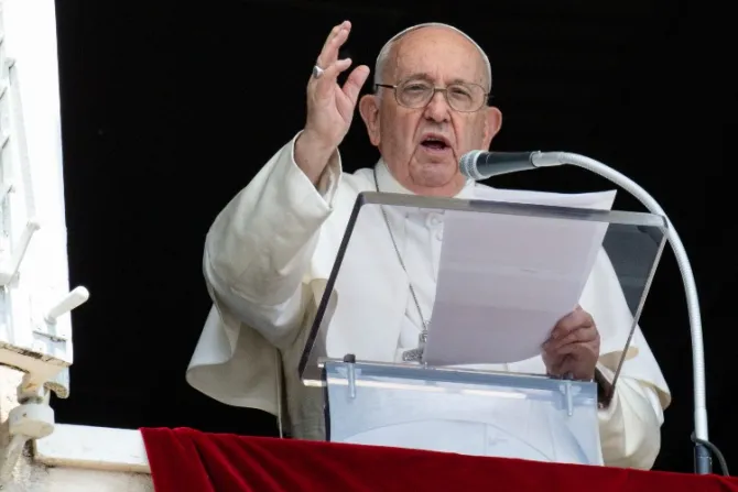 El Papa Francisco invita a rezar por los afectados del ciclón en Myanmar y Bangladesh