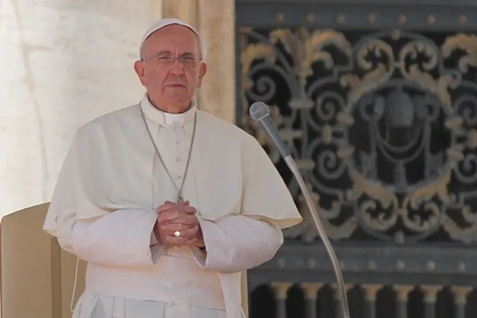 VIDEO: El cristiano sabe reconocer dónde están las llagas de Jesús, dice el Papa