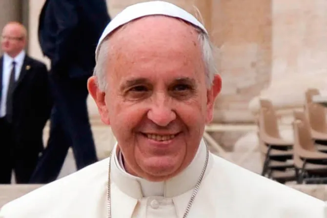 Las grandes ciudades necesitan sentir la misericordia de Dios, dice el Papa Francisco