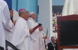 El Papa Francisco preside la Misa de la Asunciu00f3n de la Virgen con 50 mil catu00f3licos coreanos en Daejeon (Foto Walter Su00e1nchez Silva / ACI Prensa) 