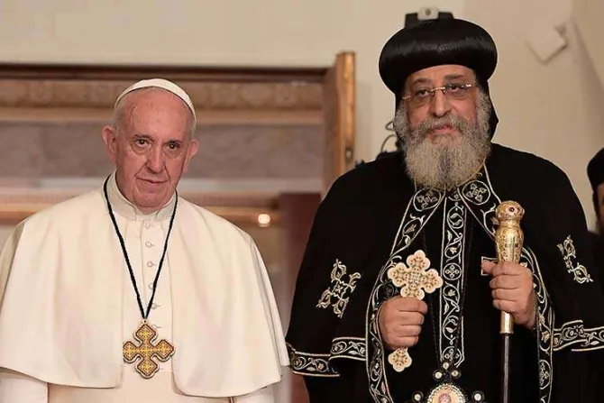 El Papa y el Patriarca copto renuevan la promesa de oración recíproca durante el COVID