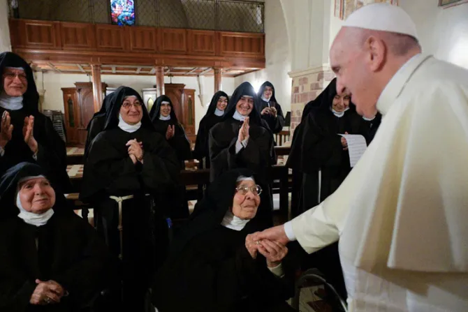 El Papa Francisco rinde este homenaje a las monjas contemplativas