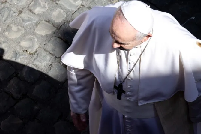 El Papa Francisco reza por víctimas de huracán en República Dominicana y Puerto Rico 