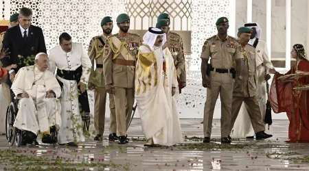 El Papa Francisco llega a Bahrein, en el golfo pérsico