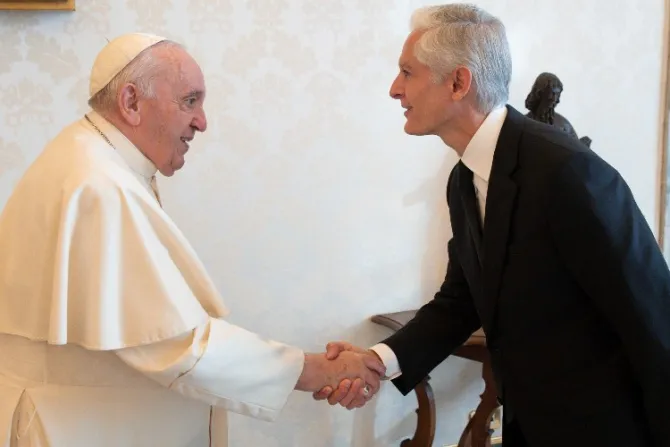 El Papa Francisco se reúne con gobernador del Estado de México 