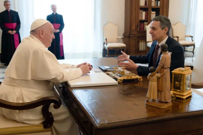 El Papa Francisco se reúne con el Presidente de Suiza en el Vaticano 