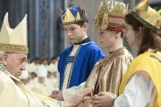 En Ángelus de la Epifanía del Señor, el Papa explica los 3 regalos de los Reyes Magos 