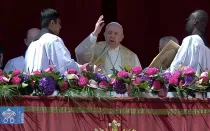 Papa Francisco imparte bendición Urbi et Orbi por Pascua. Foto: Captura video