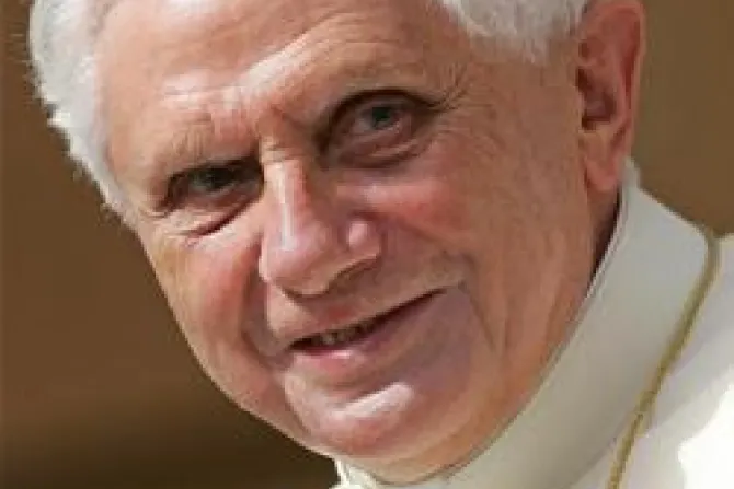Sin Dios nada es bueno, asegura el Papa en el ángelus