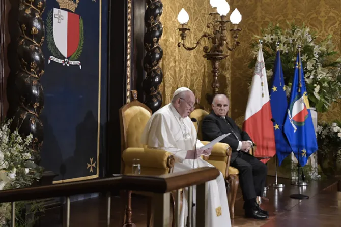 Discurso del Papa Francisco a las autoridades y cuerpo diplomático en Malta