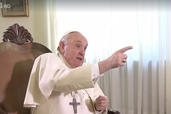 “Hemos olvidado el lenguaje de la paz”, lamenta el Papa en entrevista a televisión