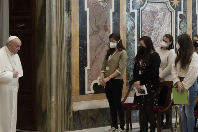 El Papa Francisco propone estos 3 consejos a jóvenes