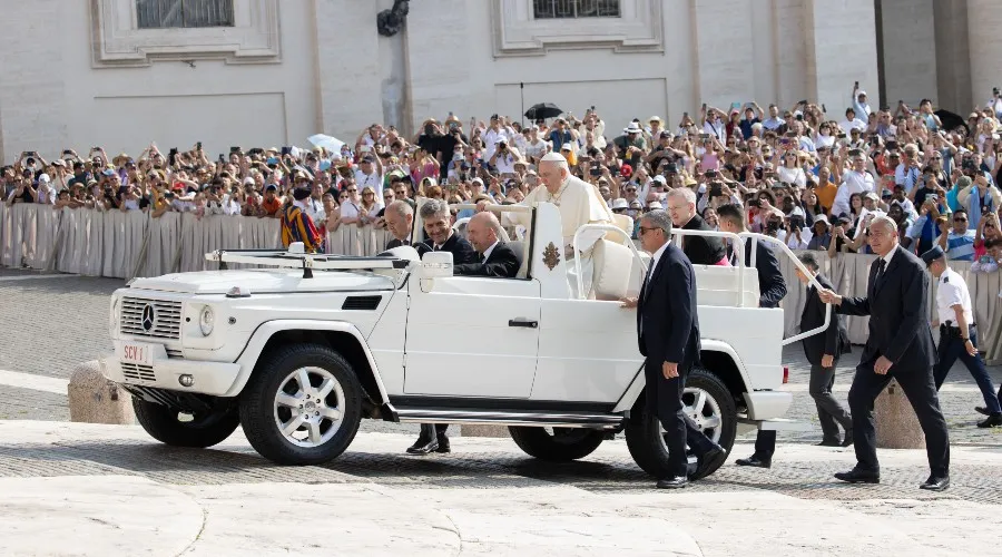 El Papa Francisco durante una Audiencia General. Crédito: Daniel Ibáñez / ACI Prensa.?w=200&h=150