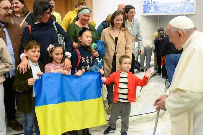 El Papa Francisco recuerda el “triste aniversario” de la guerra en Ucrania