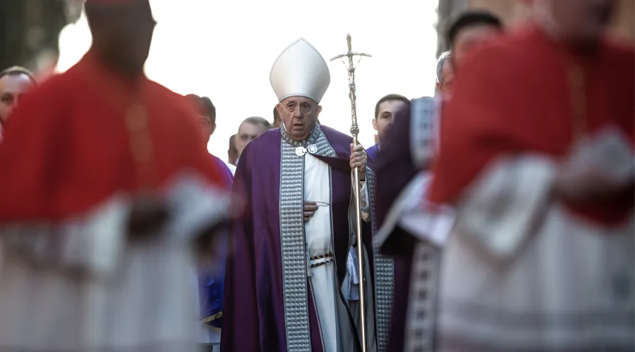 Papa Francisco en procesión del Miércoles de Ceniza. (Imagen de archivo). Foto: Daniel Ibáñez / ACI Prensa?w=200&h=150
