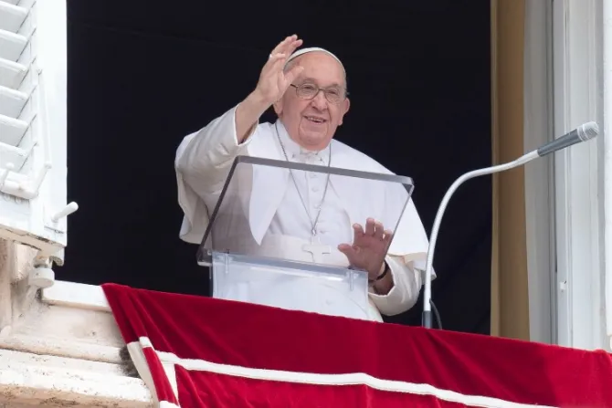 El Papa pide conservar el asombro ante los milagros que Dios realiza en nuestra vida