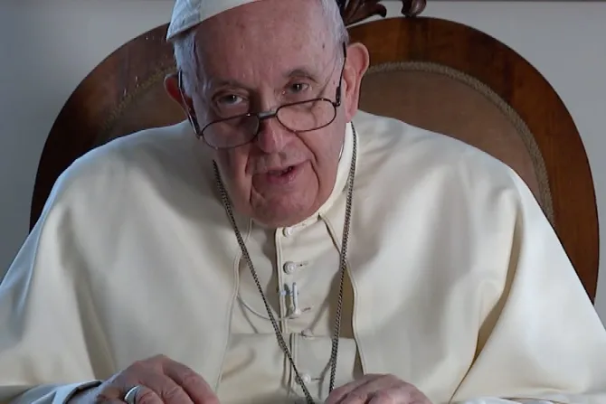 El Papa Francisco pide rezar en julio por los ancianos, “maestros de ternura”