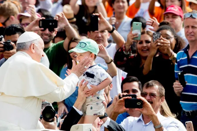 Papa Francisco: Difundamos el perfume de una vida santa inspirada en el Evangelio