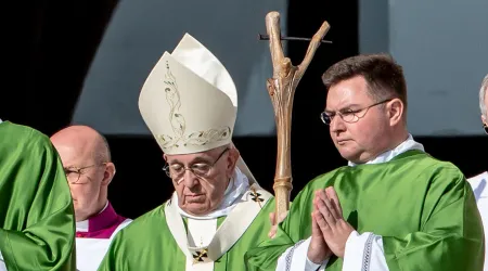 ¿Qué significa el báculo que el Papa Francisco usó en la Misa de apertura del Sínodo?