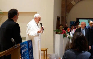 El Papa habla a los ju00f3venes en Greccio. Foto: Diu00f3cesis de Rieti 