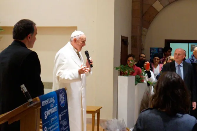 El Papa explica de forma inesperada a los jóvenes 2 señales a seguir para llegar a Jesús