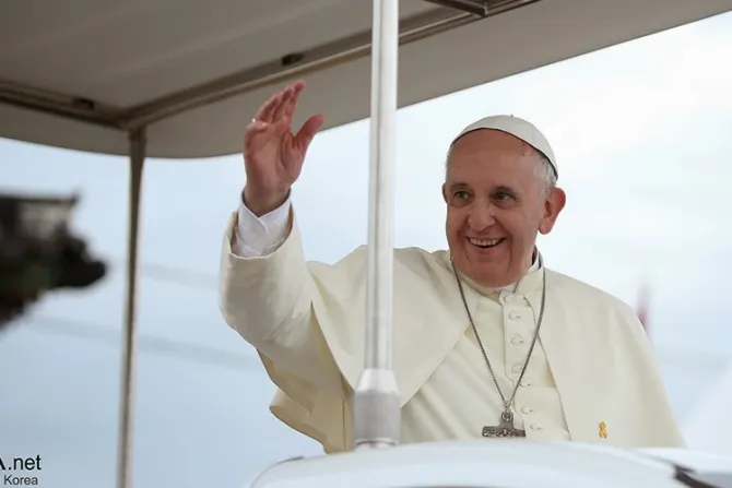 El Papa Francisco se despide de Corea del Sur