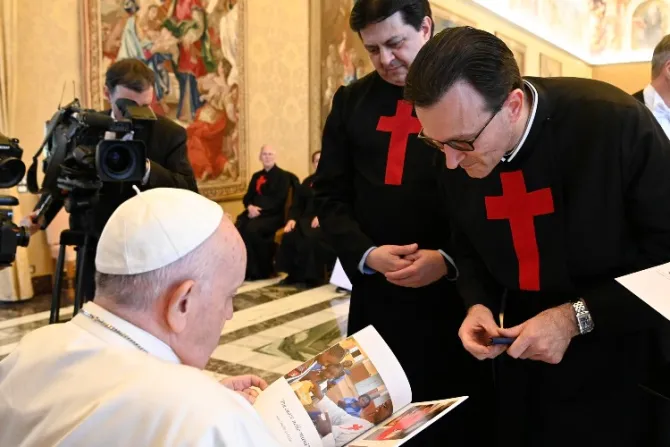 “El bien que se da al que sufre es un don para el mismo Jesús”, afirma el Papa Francisco 