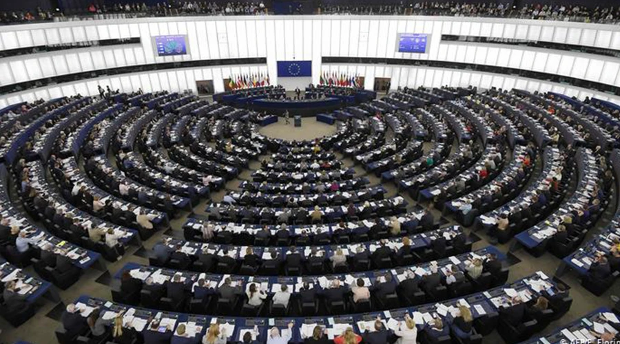 Interior del Parlamento Europeo. Crédito: Twitter COMECE?w=200&h=150