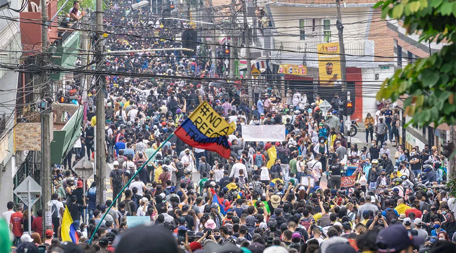 Colombia: Iglesia pide excluir todo gesto de violencia para poner fin al paro nacional