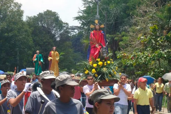 Colombia: Parroquia en Medellín celebra Semana Santa para sordos