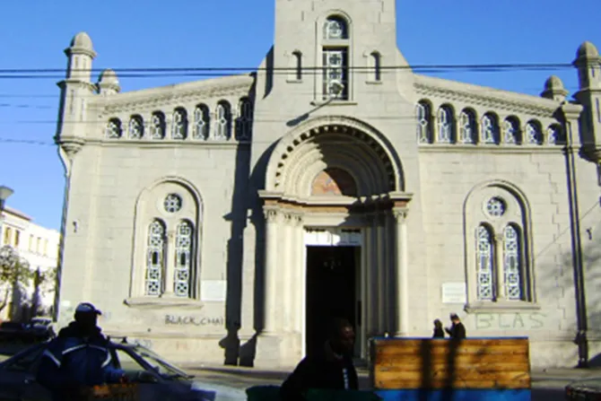Argentina: Obispo repudia ataque incendiario a parroquia