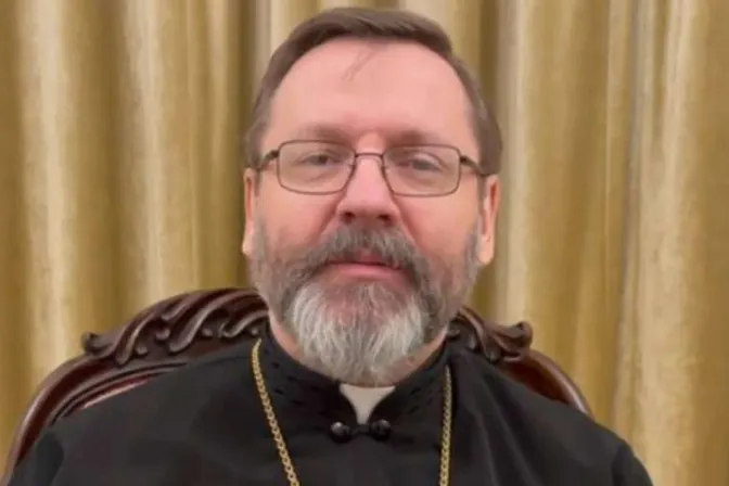 “Estamos sobreviviendo sólo por un milagro”, dice Patriarca de Ucrania entre lágrimas 